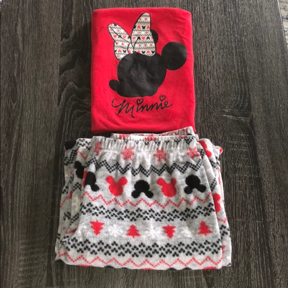 Disney Lounge Set